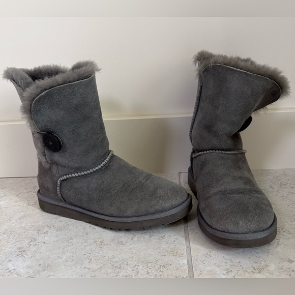 UGG Women's Bailey Button Boots - Picture 3 of 10